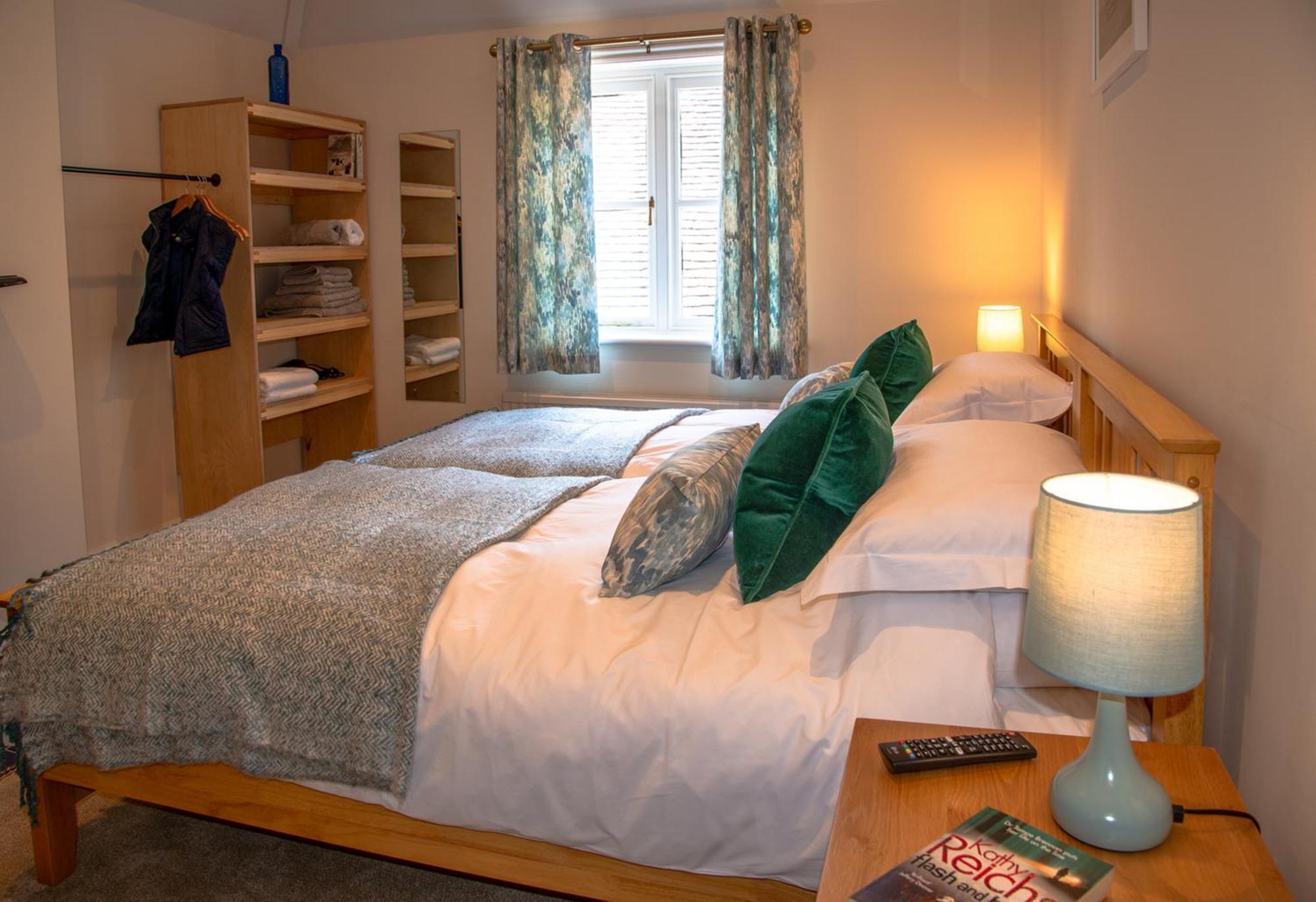 The Blue Bell Hotel Midhurst Bilik gambar